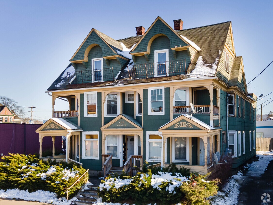 Foto del edificio - 146 Beethoven St