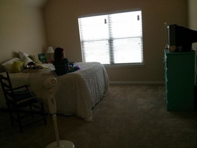 Building Photo - 1 Landings Dr