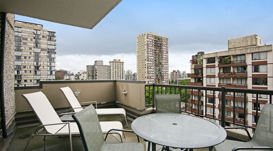 Building Photo - 1355 Pendrell St