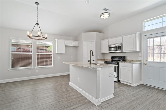 Foto del edificio - 4809 Rustic Ridge Dr