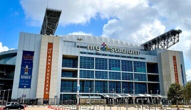 Building Photo - 8521 Hearth Dr