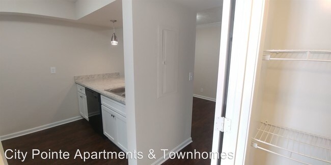 Building Photo - 401 Jeanette Benton Dr