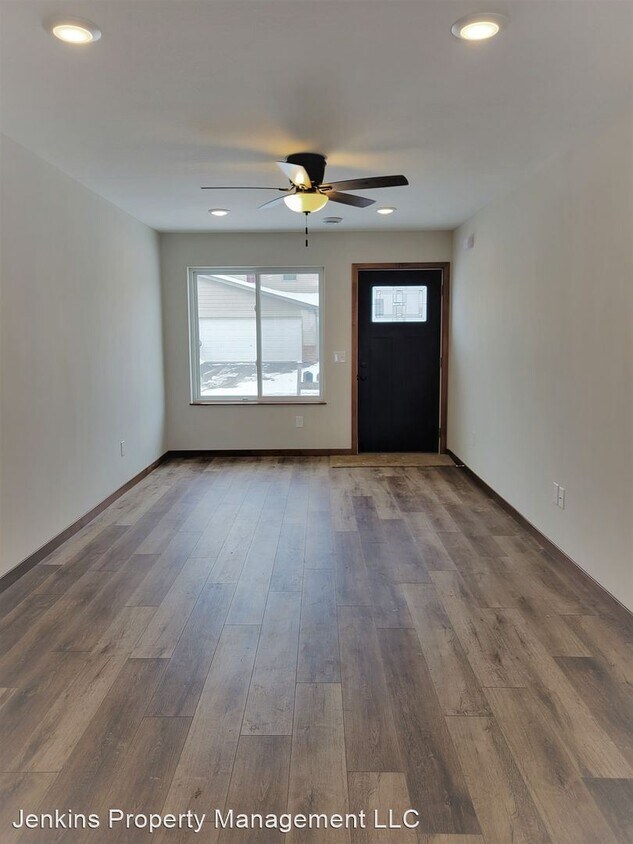 416 Sierra Pl, Roberts, WI 54023 House Rental in Roberts, WI