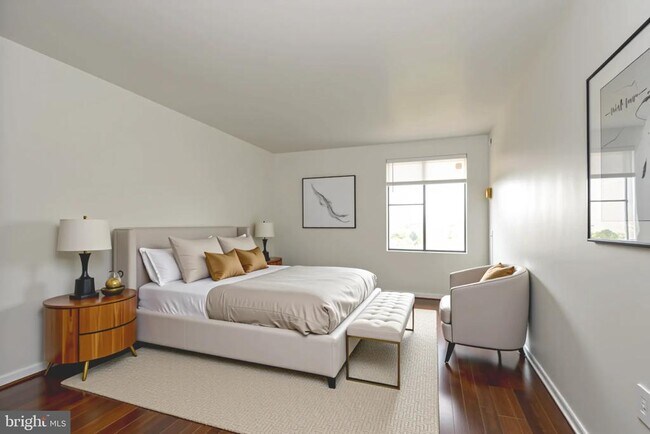 Foto del edificio - 6300 Stevenson Ave