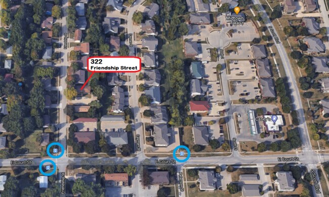 Foto del edificio - $975 | 2 Bedroom, 1 Bathroom Apartment | No Pets* | Available March 7th 2025