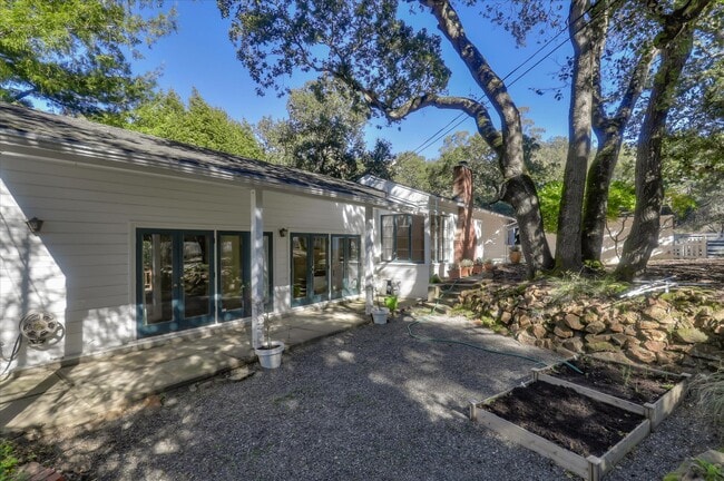 Building Photo - 1766 Woodhaven Way