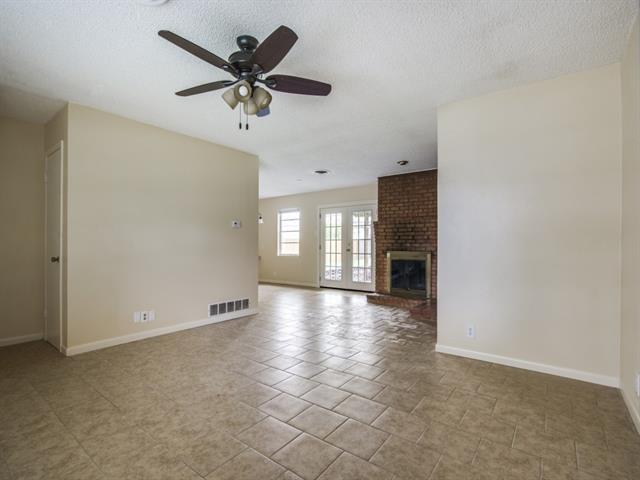 Foto del edificio - 420 Vicki Pl