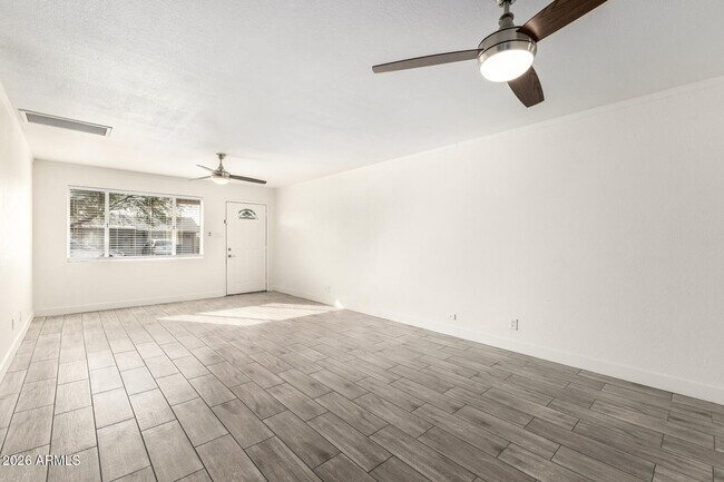 Building Photo - 3920 W Harmont Dr