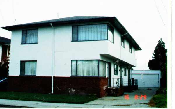 Foto del edificio - 3309 Nevin Ave