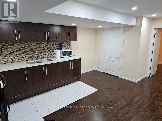 Photo du bâtiment - 47 Seahorse Ave