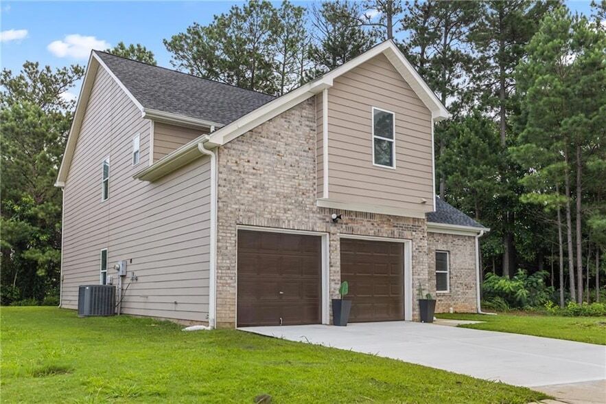 Building Photo - 3405 Summer Brooke Way