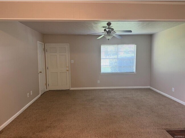 Building Photo - 204 Magnolia Dr
