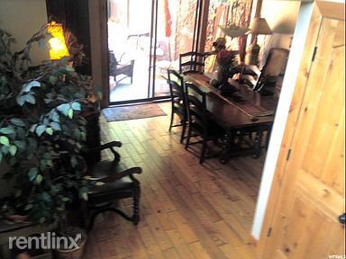 Foto del edificio - 4 br, 3 bath Townhome - 9005 S 3605 E