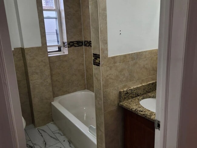 Photo - 3663 Bronxwood Ave Apartment