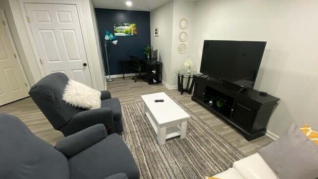 Building Photo - 12985 Kyle Moor Pl