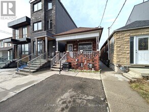 Building Photo - 128 Caledonia Rd