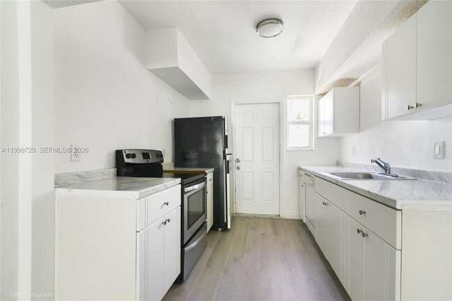 Foto del edificio - 9790 E Bay Harbor Dr