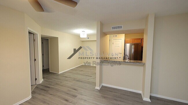 Foto del edificio - 3706 Chimney Ridge Pl