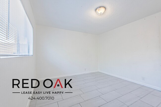 Foto del edificio - 8118 Western Ave