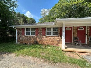Building Photo - 109 Tillman Dr