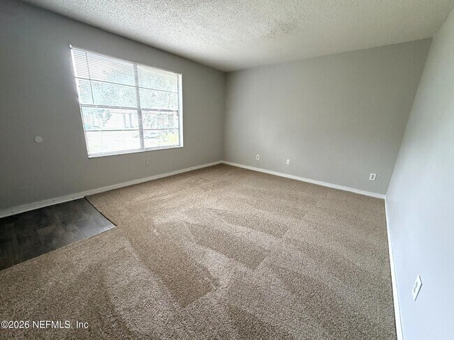 Foto del edificio - 460 Bentwood Ln
