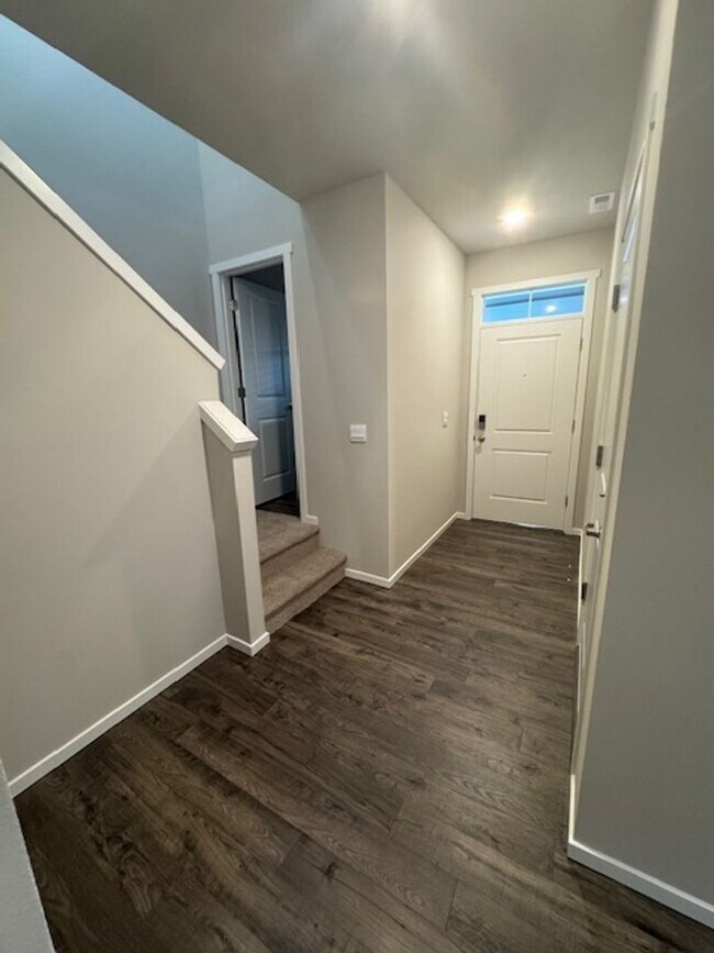 Building Photo - Brand New 2025 Home in Bakerview