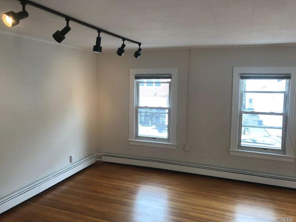 90 Main St, Northport, NY 11768 House Rental in Northport, NY