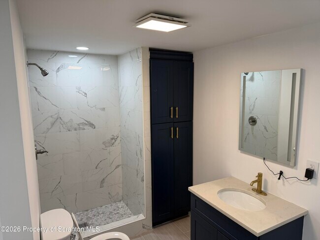 Foto del edificio - 539 E Pine St