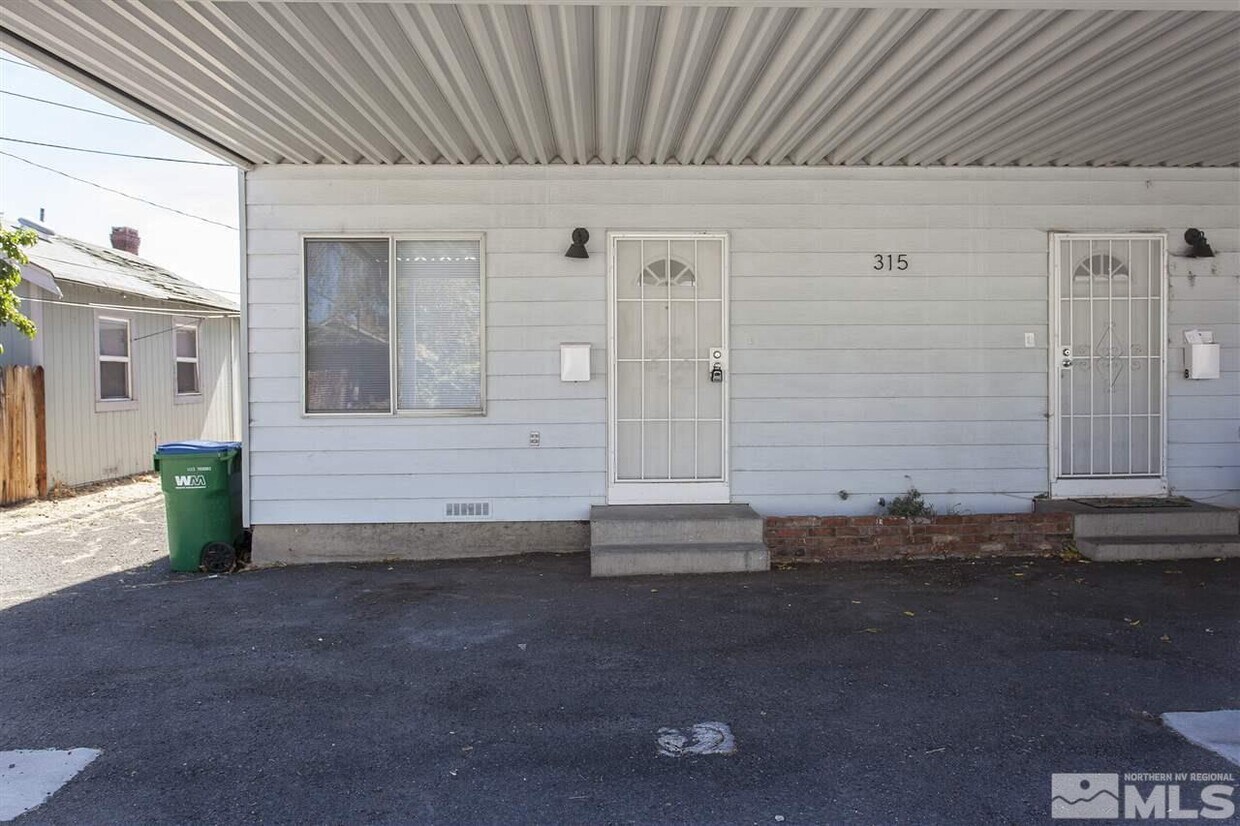 Primary Photo - 315 Crampton St