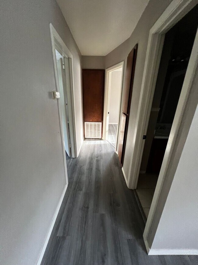 Foto del edificio - 2 Bed 1 Bath House