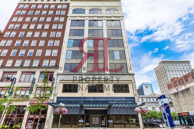 Foto del edificio - 106 N High St