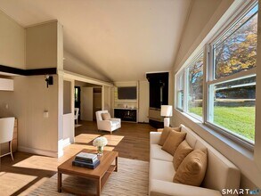 Building Photo - 39 Waterbury Rd