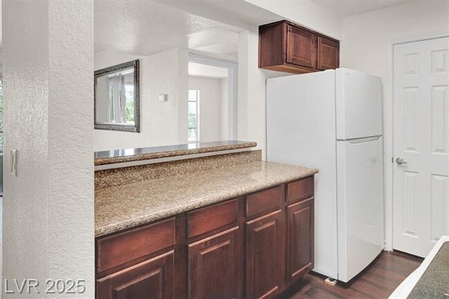 Building Photo - 2606 S Durango Dr