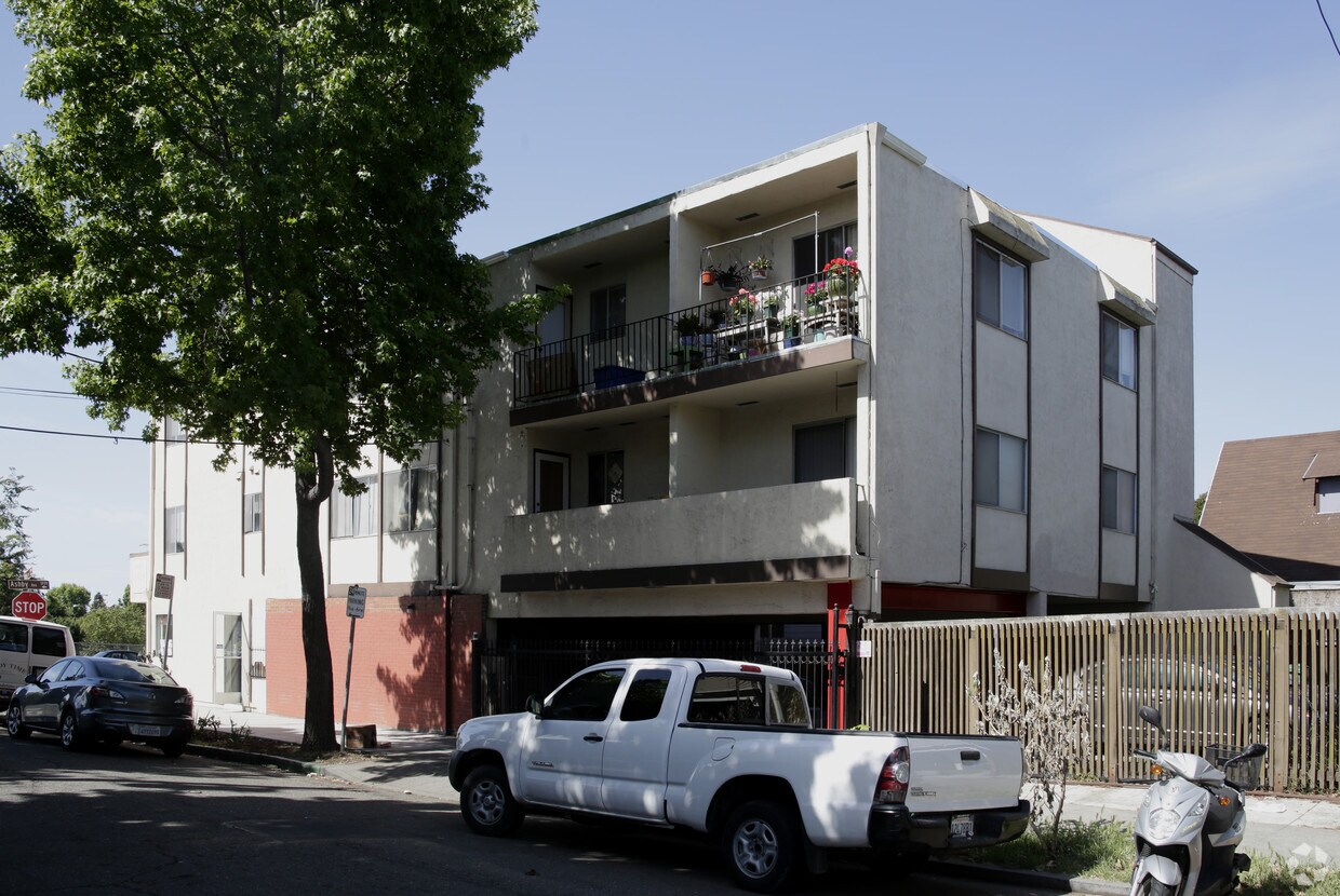 Building Photo - 1959 Ashby Ave