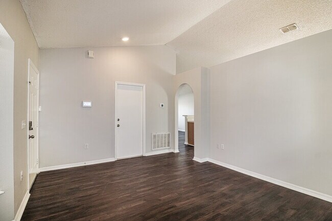 Foto del edificio - 4088 Everett Ave