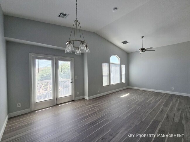 Foto del edificio - 9979 Government Point Way