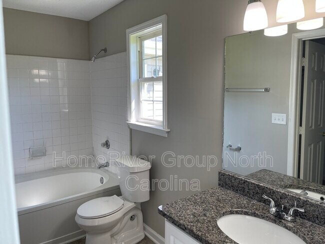 Building Photo - 4410 Bear Ridge Ct
