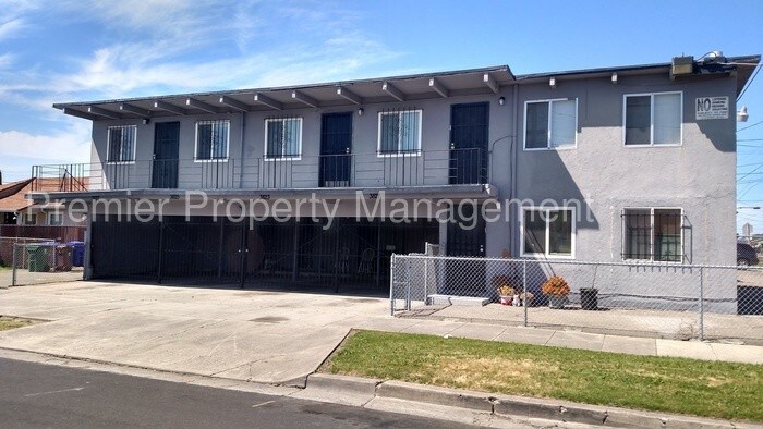 Primary Photo - Sunny and bright 2BD/1BR apartment