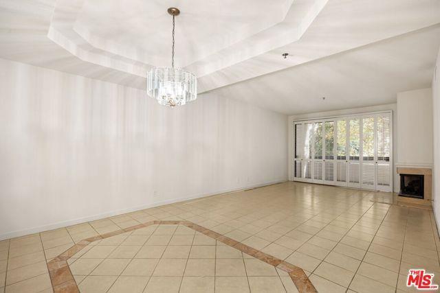 Foto del edificio - 2122 Century Park Ln