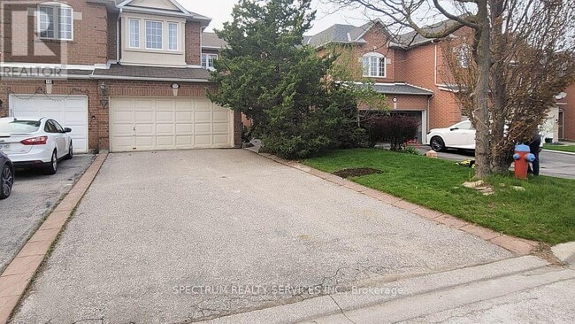Building Photo - 12 Thornbush Ct