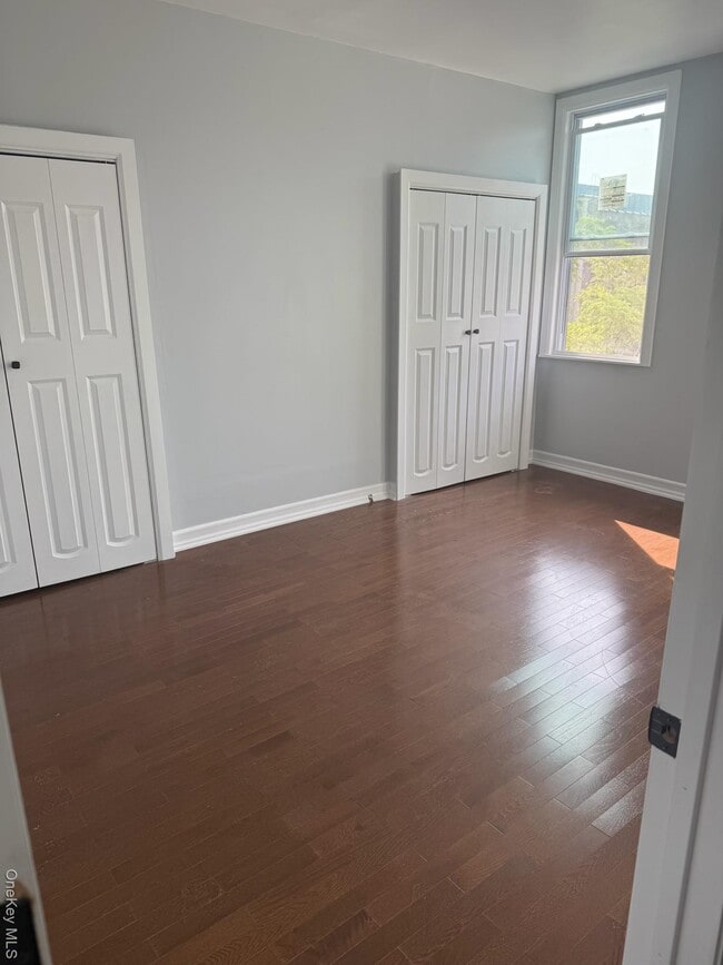 Foto del edificio - 166A Schaefer St