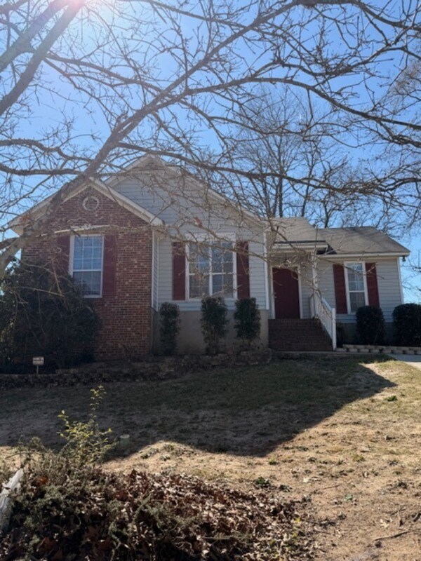 Foto del edificio - 229 Stonewood Dr