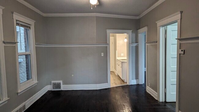 Foto del edificio - 534 Holbrook St