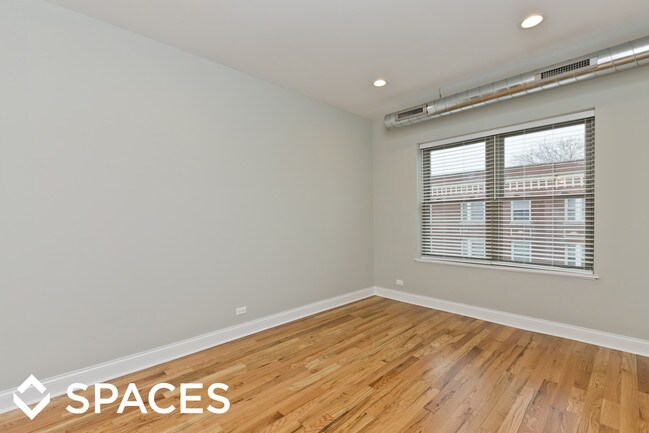 Foto del edificio - 637 E 49th St