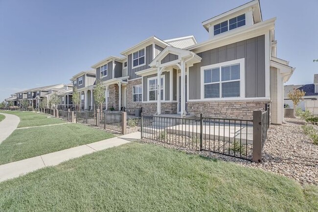 Foto del edificio - Timnath Ranch Townhomes 3 bed, 2.5 bath