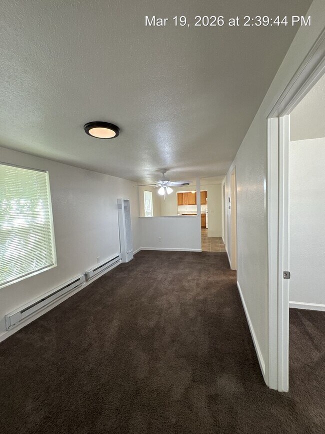 Foto del edificio - Cozy Corcoran home for rent!