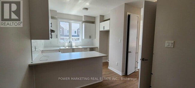 Building Photo - 139 Beebalm Cres