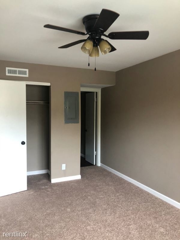 Foto del edificio - 3 br, 1 bath Apartment - 606 Park Ave