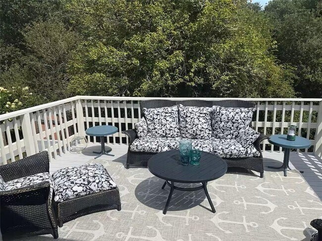 Foto del edificio - 16 Pleasant View Dr