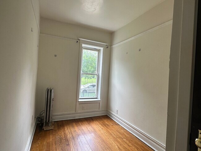 Foto del edificio - 5410 S Indiana Ave